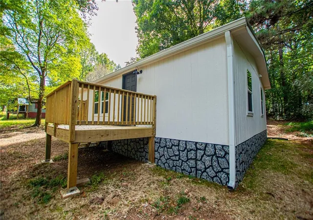 Photo 3 of Sale Pending at 77 Rock Springs Lake Dr, Carrollton, GA 30116 | MLS# 7851369 | Listing updated on 2026-10-23