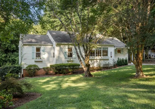 Photo 2 of Single family home for sale at 1241 Oldfield Rd, Decatur, GA 30030 | MLS# 7837659 | Listing updated on 2026-09-19