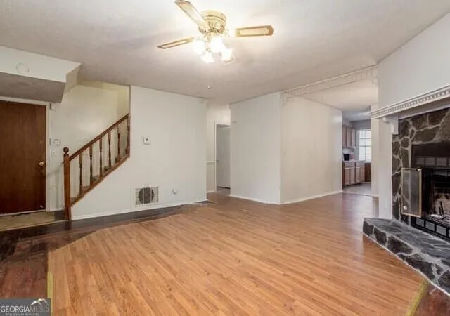 Listing Photo 1 - Condo for sale in building located at 602 Pine Tree Trl, Atlanta, GA 30349 - Unit #602