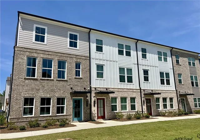 Townhouse for sale at 2839 Beacon Bnd Xing, Lawrenceville, GA 30043 | MLS# 7835918