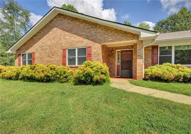 Photo 3 of Single family home for sale at 234 Glad Dale Dr Se, Conyers, GA 30094 | MLS# 7831627 | Listing updated on 2026-09-03