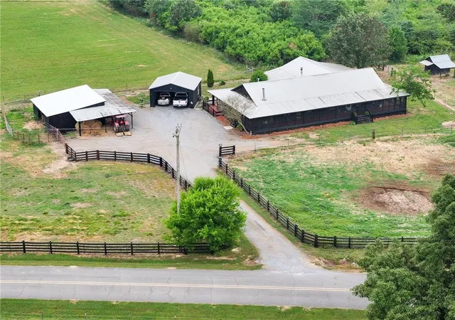 Photo 1 of Single family home for sale at 215 Erwin Rd, Adairsville, GA 30103 | MLS# 7838252 | Listing updated on 2026-09-18