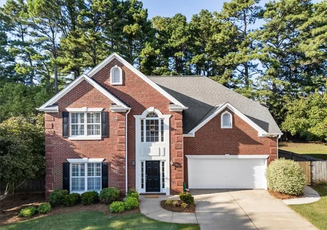 Photo 1 of Sale Pending at 140 Ashbrook Ln, Roswell, GA 30075 | MLS# 7825414 | Listing updated on 2026-09-19