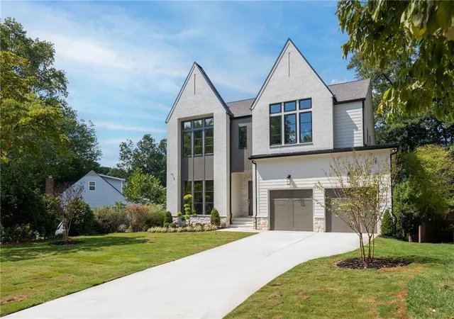 Photo 2 of Single family home for sale at 3465 Hildon Cir, Atlanta, GA 30341 | MLS# 7830249 | Listing updated on 2026-09-20