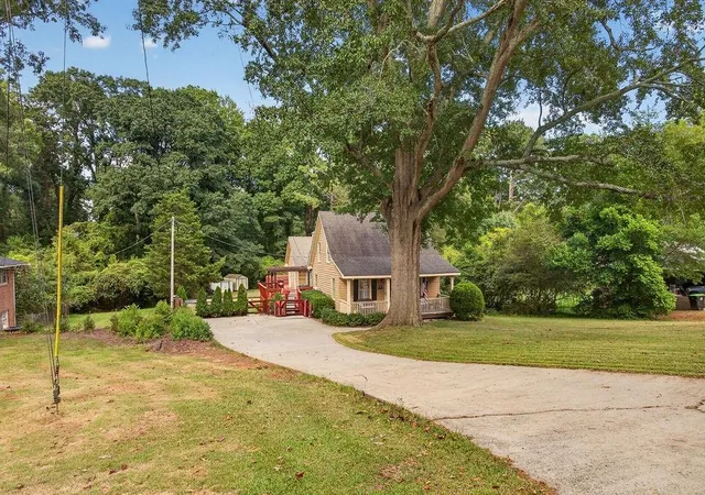 Photo 2 of Sale Pending at 200 1/ Pine St, Barnesville, GA 30204 | MLS# 7839532 | Listing updated on 2026-10-05