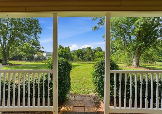 Photo 2 of Single family home for sale at 4920 Mccoy Cir, Cumming, GA 30040 | MLS# 7836273 | Listing updated on 2026-09-13