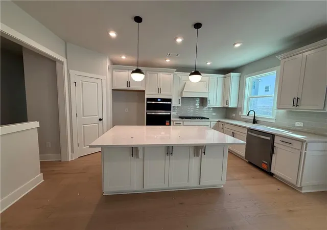 Photo 2 of Single family home for sale at 4815 Briar Rose Trl, Cumming, GA 30040 | MLS# 7858386 | Listing updated on 2026-10-26