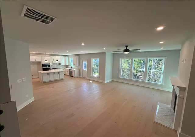Photo 4 of Single family home for sale at 4815 Briar Rose Trl, Cumming, GA 30040 | MLS# 7858386 | Listing updated on 2026-10-26