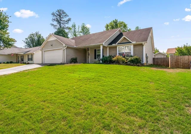 Photo 1 of Sale Pending at 15 Trillium Trl Ne, Rome, GA 30165 | MLS# 7730234 | Listing updated on 2026-09-21