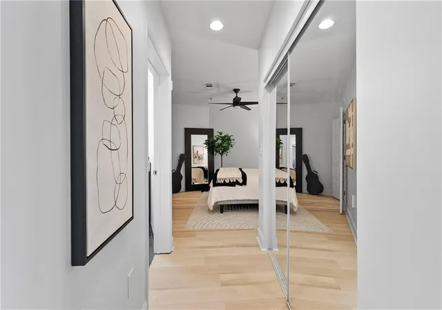 Listing Photo 5 - Condo for sale in 1010 Midtown (Midtown) located at 1080 Peachtree St, Atlanta, GA 30309 - Unit #807