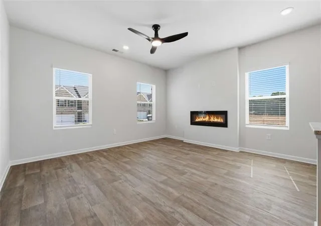 Photo 4 of Townhouse for sale at 3643 Pkwy James Dr, Snellville, GA 30039 | MLS# 7833369 | Listing updated on 2026-09-20