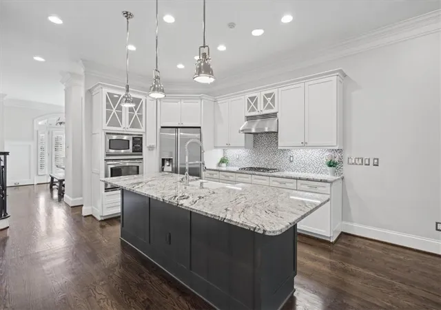 Photo 2 of Townhouse for sale at 35 Honour Ave NW, Atlanta, GA 30305 | MLS# 7857382 | Listing updated on 2026-10-29