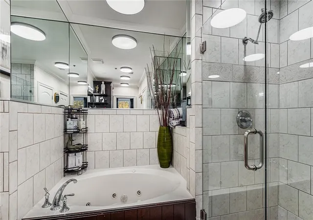 Photo 3 of Condo for sale at 2255 Peachtree Rd Ne #522, Atlanta, GA 30309 | MLS# 7826467 | Listing updated on 2026-09-28