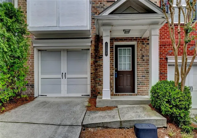 Photo 2 of Condo for sale at 2214 Landing Walk Dr, Duluth, GA 30097 | MLS# 7838967 | Listing updated on 2026-10-02
