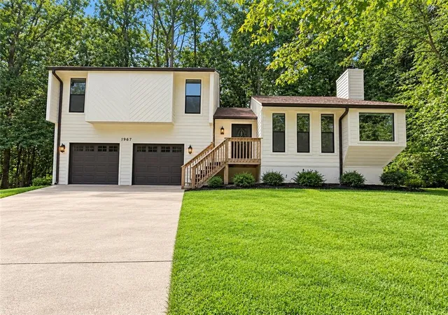 Photo 1 of Single family home for sale at 1967 Kelvin Dr, Lawrenceville, GA 30043 | MLS# 7836090 | Listing updated on 2026-09-18