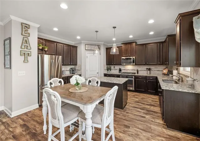 Photo 3 of Single family home for sale at 6330 Oldham Ct, Gainesville, GA 30506 | MLS# 7802743 | Listing updated on 2026-10-29