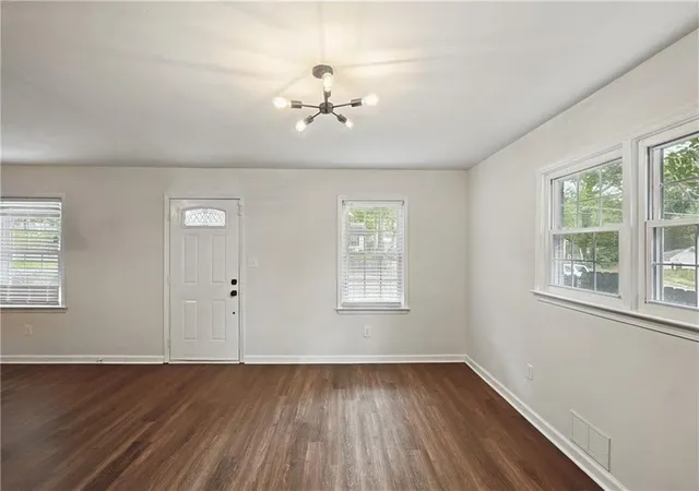Photo 2 of Single family home for sale at 1410 Graymont Dr SW, Atlanta, GA 30310 | MLS# 7855886 | Listing updated on 2026-10-29