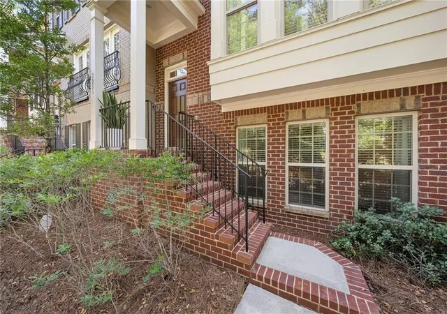 Photo 2 of Townhouse for sale at 3260 Ferncliff Ln, Atlanta, GA 30324 | MLS# 7840810 | Listing updated on 2026-09-25