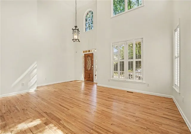 Photo 3 of Single family home for sale at 1738 Tappahannock Trl, Marietta, GA 30062 | MLS# 7829658 | Listing updated on 2026-10-06