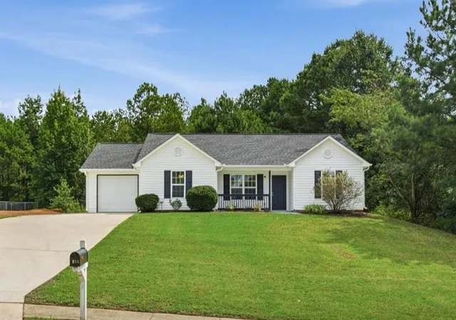Photo 1 of Single family home for sale at 255 Hunters Tr, Covington, GA 30014 | MLS# 7834408 | Listing updated on 2026-09-09