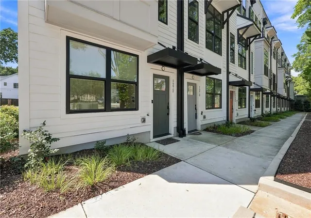 Townhouse for sale at 1272 Wright Ln SE, Atlanta, GA 30316 | MLS# 7830967