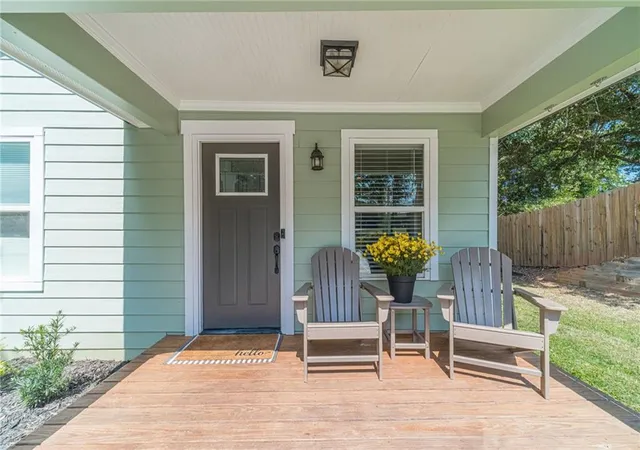 Photo 3 of Single family home for sale at 912 Alcovy St, Monroe, GA 30655 | MLS# 7834054 | Listing updated on 2026-09-12