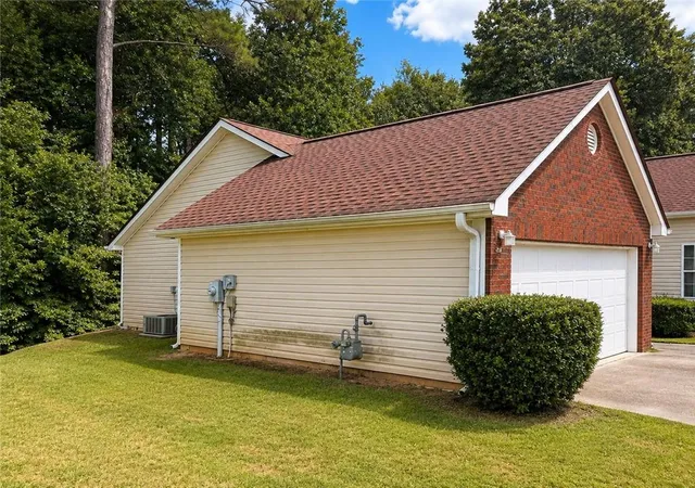 Photo 3 of Sale Pending at 10200 Commons Xing, Jonesboro, GA 30238 | MLS# 7836254 | Listing updated on 2026-09-12