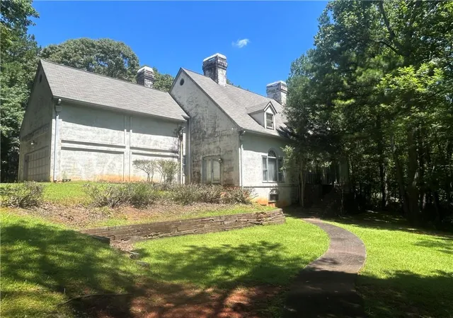 Photo 2 of Single family home for sale at 3719 Fairburn Rd, Atlanta, GA 30331 | MLS# 7829854 | Listing updated on 2026-09-03