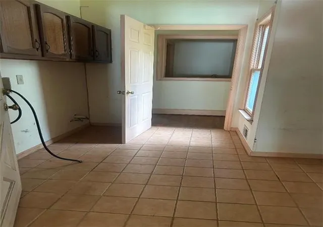 Photo 4 of Single family home for sale at 3719 Fairburn Rd, Atlanta, GA 30331 | MLS# 7829854 | Listing updated on 2026-09-03