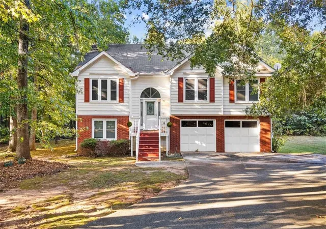 Photo 1 of Sale Pending at 215 Somerset Dr, Covington, GA 30016 | MLS# 7841264 | Listing updated on 2026-09-29