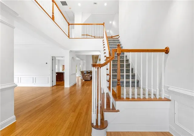 Photo 4 of Single family home for sale at 911 Masters Walk, Stone Mountain, GA 30087 | MLS# 7834282 | Listing updated on 2026-09-17