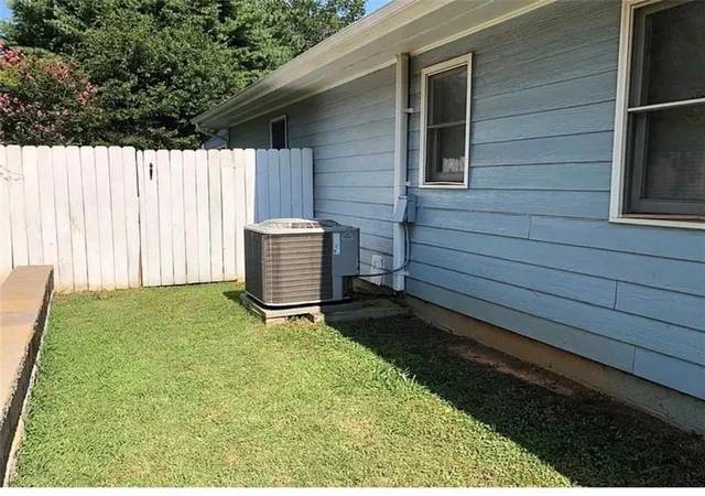 Photo 1 of House for sale at 2819 Briar Hl Ln SE, Conyers, GA 30013 | MLS# 7837099 | Listing updated on 2026-09-27