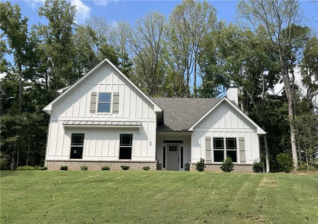 Photo 1 of Sale Pending at 33 Hometown Ct, Jefferson, GA 30549 | MLS# 7838888 | Listing updated on 2026-10-30