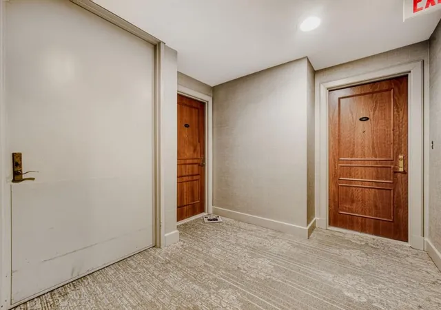 Photo 2 of Condo for sale at 700 Park Regency Pl #1207, Atlanta, GA 30326 | MLS# 7842219 | Listing updated on 2026-09-24