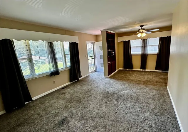 Photo 3 of Sale Pending at 2183 Springdale Cir Sw, Atlanta, GA 30315 | MLS# 7837224 | Listing updated on 2026-10-08