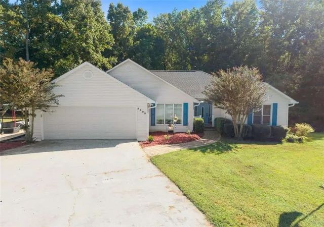 Photo 1 of Sale Pending at 3309 Jean Marie Ln, Gainesville, GA 30506 | MLS# 7835775 | Listing updated on 2026-10-29