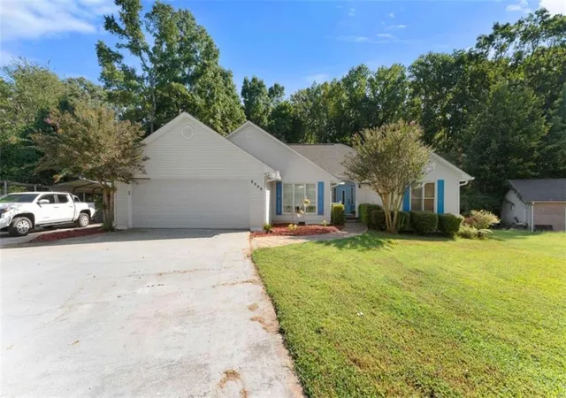 Photo 1 of Sale Pending at 3309 Jean Marie Ln, Gainesville, GA 30506 | MLS# 7835775 | Listing updated on 2026-10-29