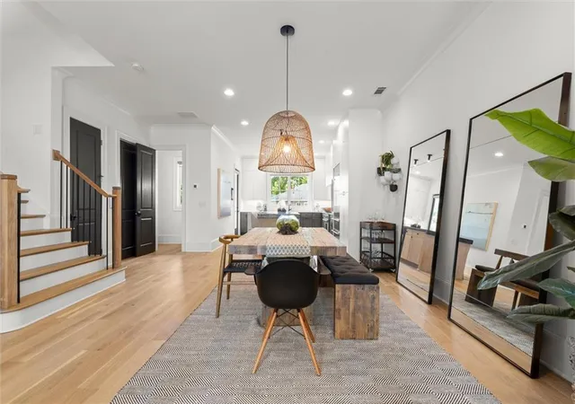 Photo 3 of Sale Pending at 3667 Peachtree Rd NE #1, Atlanta, GA 30319 | MLS# 7781753 | Listing updated on 2026-10-27
