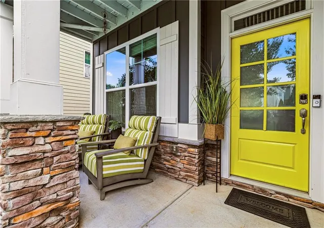 Photo 2 of Single family home for sale at 1529 Bungalow Ln Nw, Atlanta, GA 30318 | MLS# 7831421 | Listing updated on 2026-09-13