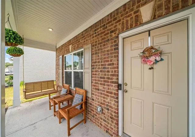 Photo 3 of Single family home for sale at 99 Royal Oak Dr Ne, Rome, GA 30165 | MLS# 7835290 | Listing updated on 2026-09-11