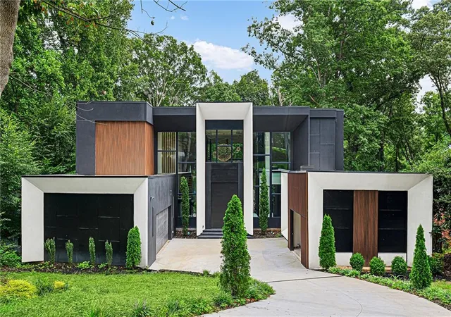 Photo 1 of Single family home for sale at 2147 Briarwillow Dr, Atlanta, GA 30345 | MLS# 7818715 | Listing updated on 2026-09-08
