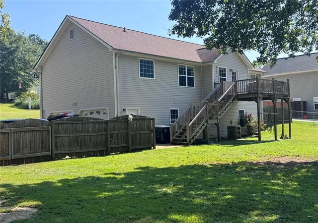 Photo 3 of Single family home for sale at 163 Meadow Spring Ct, Temple, GA 30179 | MLS# 7833601 | Listing updated on 2026-09-11
