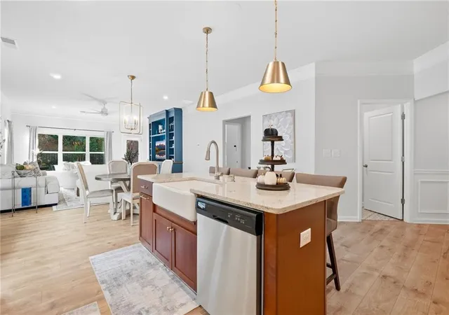 Photo 3 of Sale Pending at 4581 Grenadine Cir, Acworth, GA 30101 | MLS# 7838317 | Listing updated on 2026-10-09