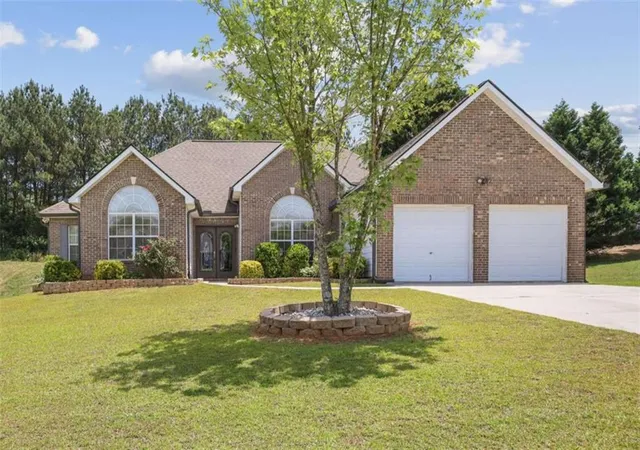 Photo 2 of Single family home for sale at 6827 Hill Crk Cvs, Lithonia, GA 30058 | MLS# 7835389 | Listing updated on 2026-09-11