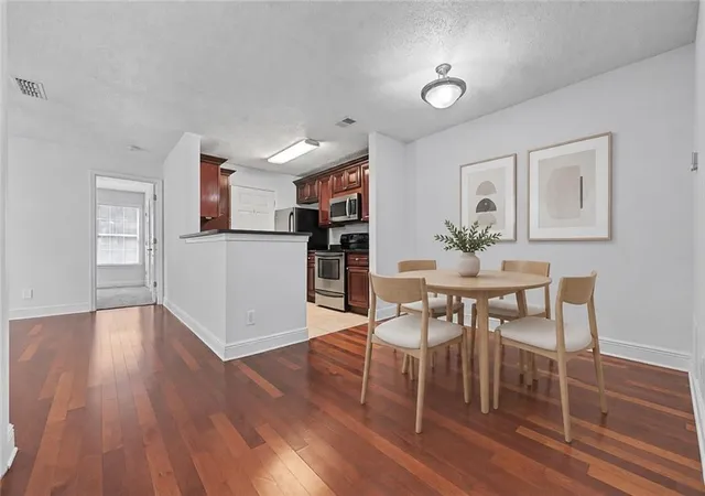 Photo 3 of Condo for sale at 3201 Santa Fe Pkwy, Sandy Springs, GA 30350 | MLS# 7838496 | Listing updated on 2026-09-16