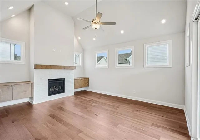 Photo 2 of Single family home for sale at 547 Pearl St, Cumming, GA 30040 | MLS# 7830723 | Listing updated on 2026-09-04
