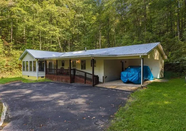 Photo 1 of Single family home for sale at 250 Mccollum Rd, Ellijay, GA 30540 | MLS# 7844612 | Listing updated on 2026-09-26