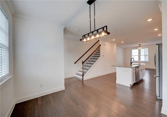Photo 2 of Townhouse for sale at 6532 Beacon Dr, Sandy Springs, GA 30328 | MLS# 7799442 | Listing updated on 2026-10-27