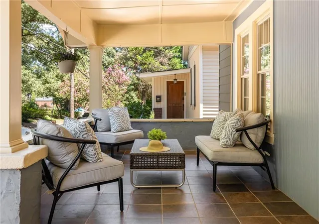 Photo 4 of Sale Pending at 717 Berne St SE, Atlanta, GA 30312 | MLS# 7835672 | Listing updated on 2026-09-22