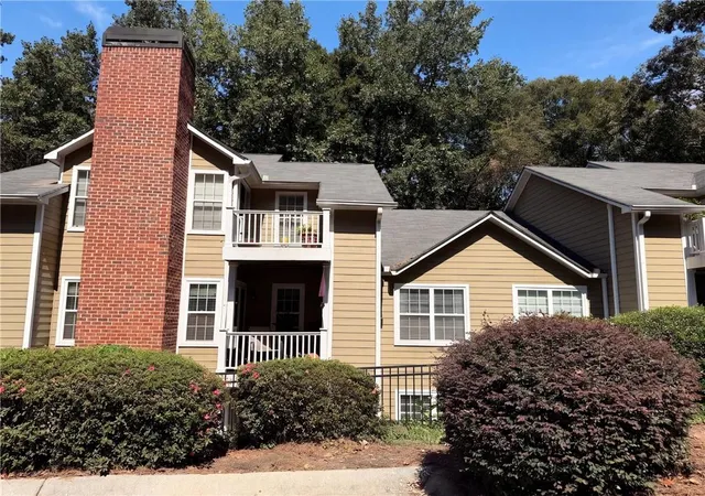 Photo 2 of Condo for sale at 2090 River Hts Walk SE, Marietta, GA 30067 | MLS# 7836831 | Listing updated on 2026-09-12